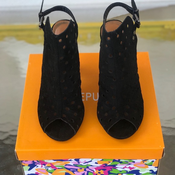 🔥Shoe Republic LA Peep Toe Heels 🔥 - Picture 3 of 7